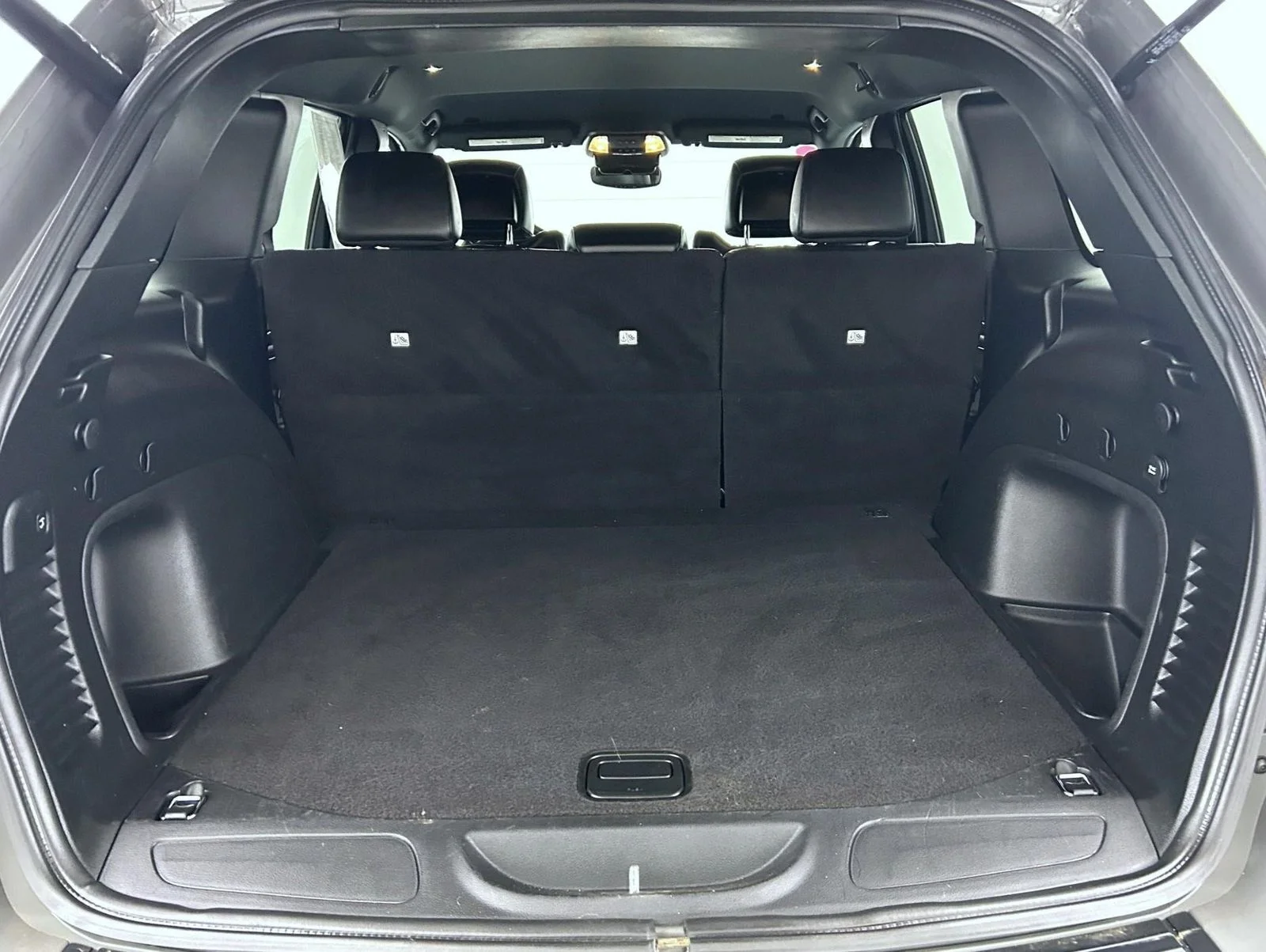Used 2022 Gray Jeep Laredo X image 22