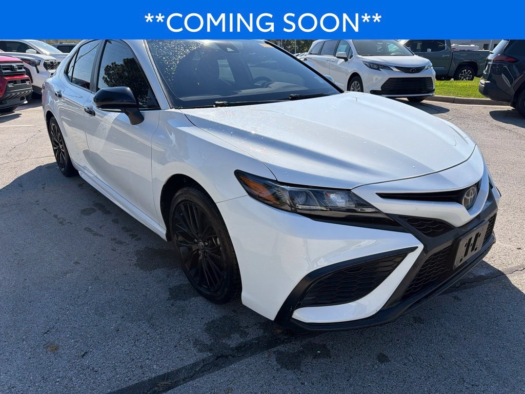 Used 2022 White Toyota SE Nightshade image 3