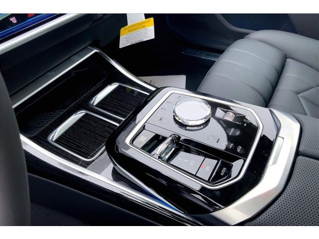New 2026 Black Sapphire Metallic BMW 750e xDrive image 7