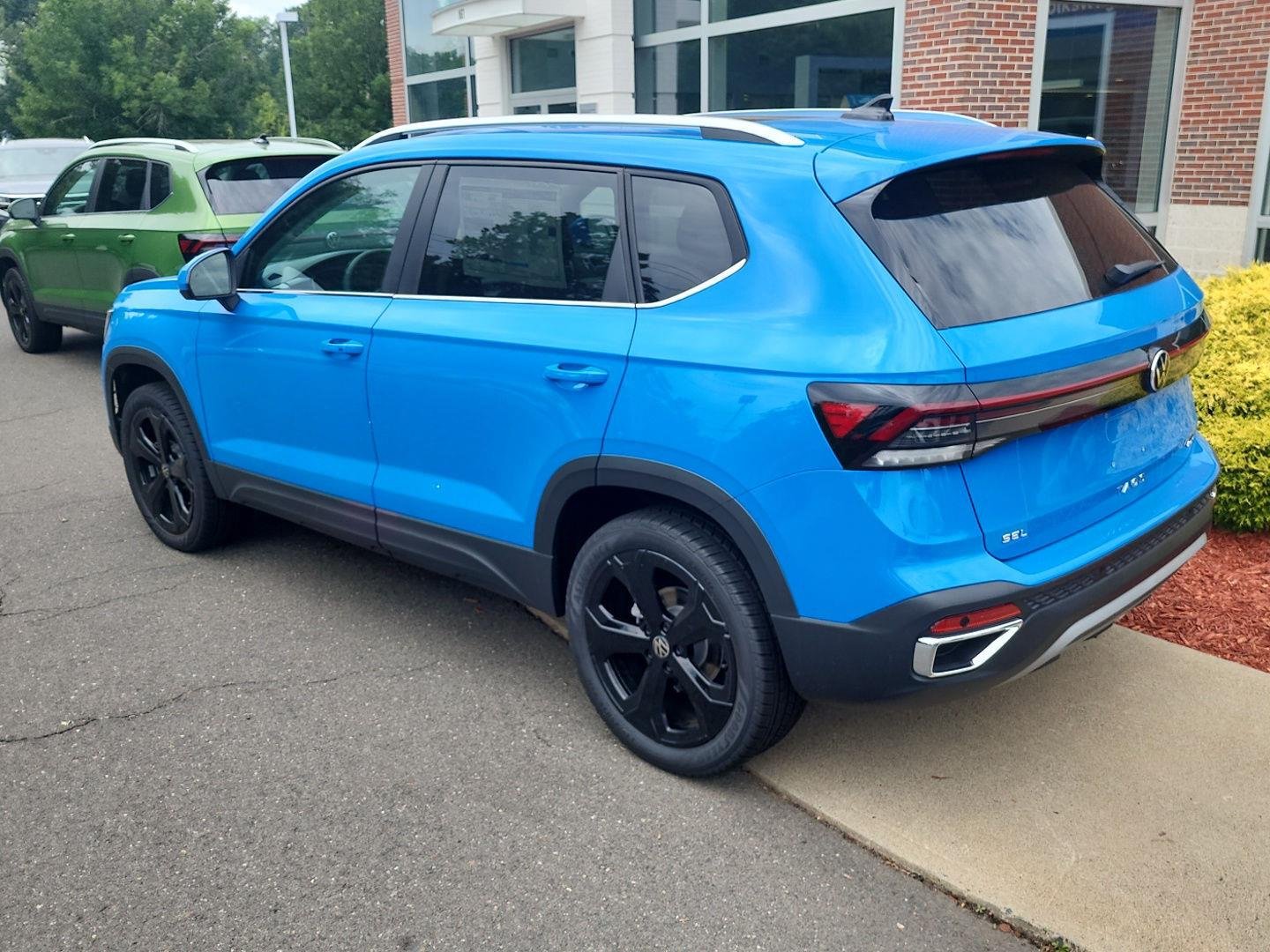New 2026 Cornflower Blue Volkswagen SEL image 3