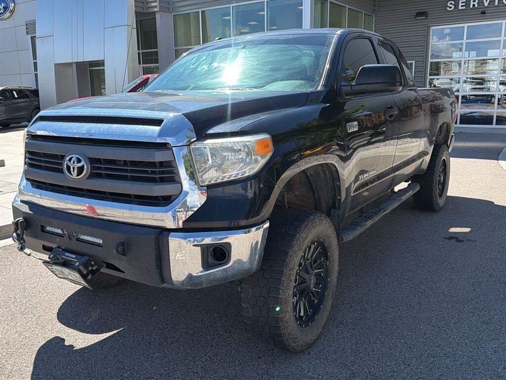 Used 2014 Black Toyota SR5 image 1