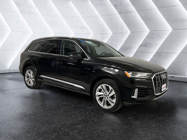 2022 Audi Q7 55 Premium Plus