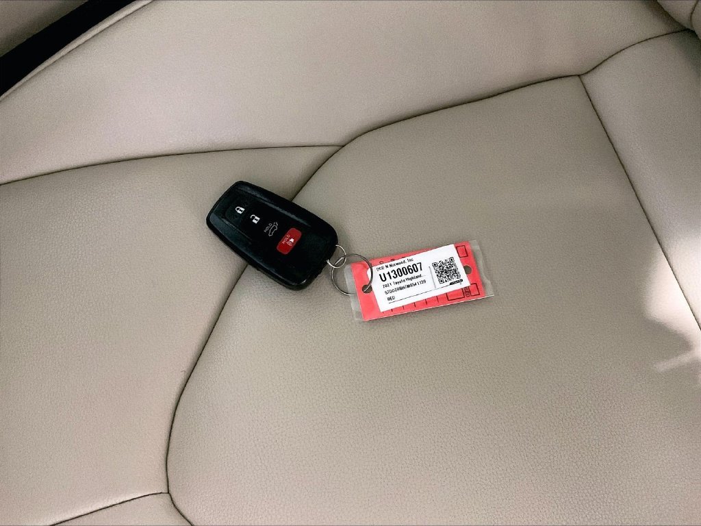 Used 2021 Pearl Toyota XLE image 31