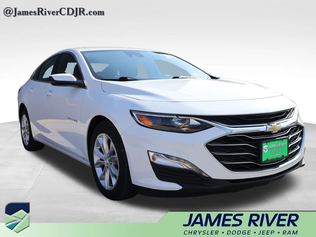 Used 2024 White Chevrolet LT image 6