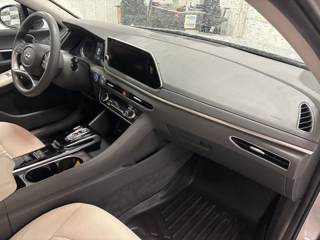 Used 2023 Silver Hyundai SEL image 31