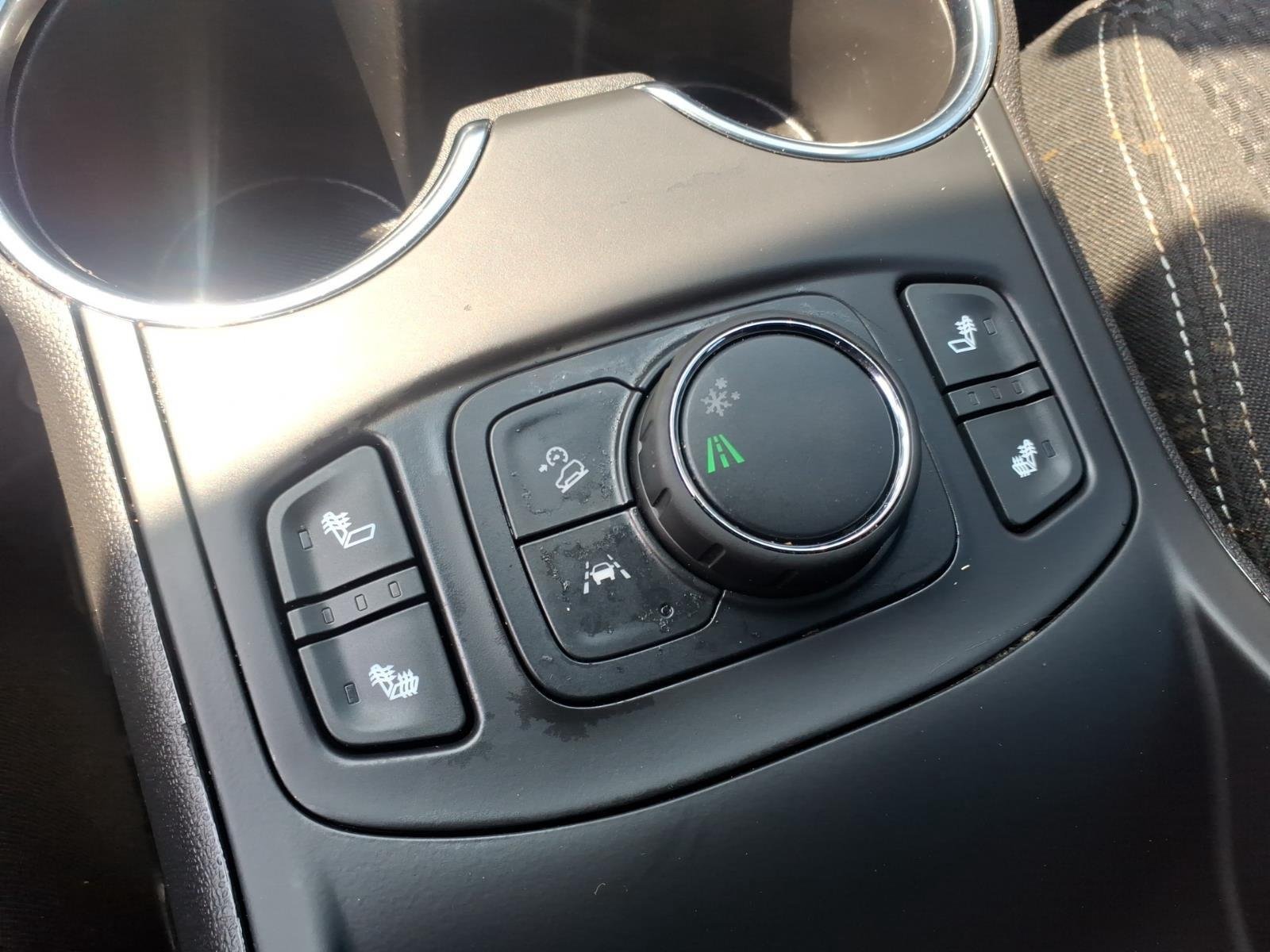 Used 2024 Ebony Twilight Metallic GMC SLE image 8