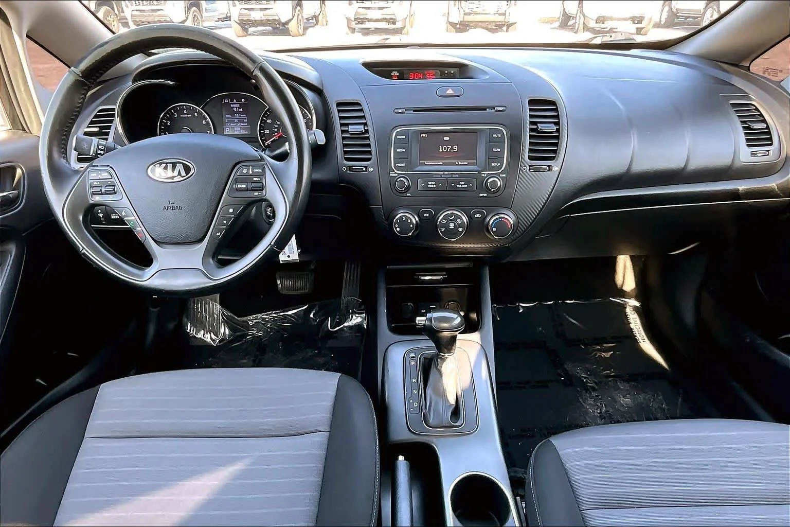 Used 2016 Aurora Black Pearl Kia EX image 26