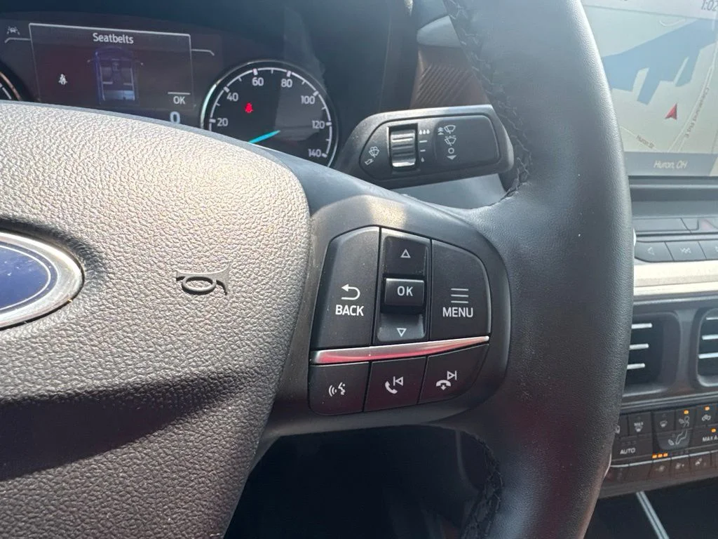 Used 2024 Silver Ford Lariat image 18