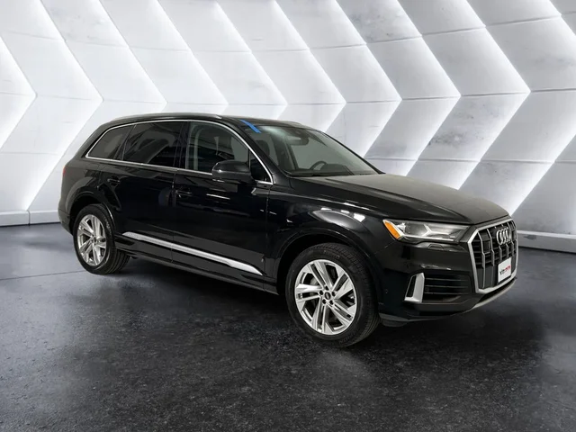 2022 Audi Q7 55 Premium Plus