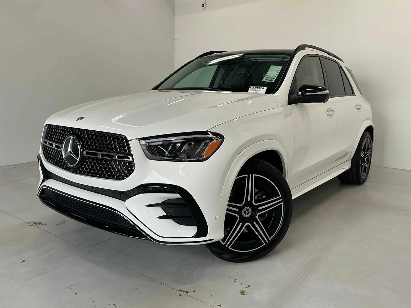 New 2026 Polar White Mercedes-Benz GLE 350 image 3