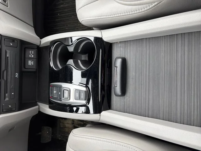 Used 2019 Gray Honda Touring image 18