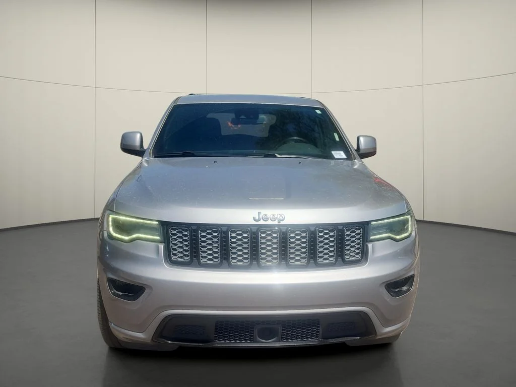 Used 2021 Silver Jeep Laredo X image 2
