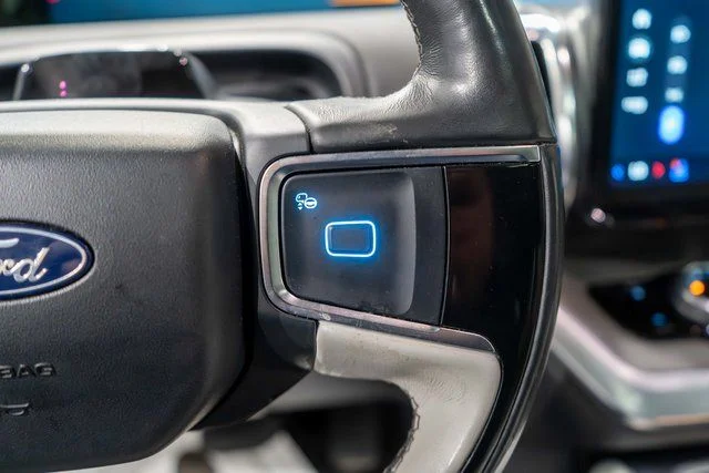 Used 2025 Gray Ford Platinum image 27