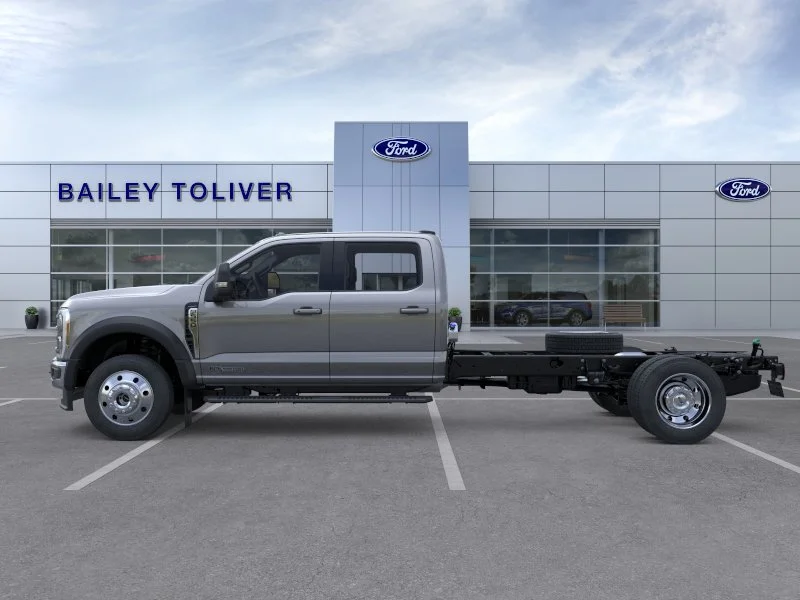 New 2026 Carbonized Gray Metallic Ford F-550® LARIAT® image 3