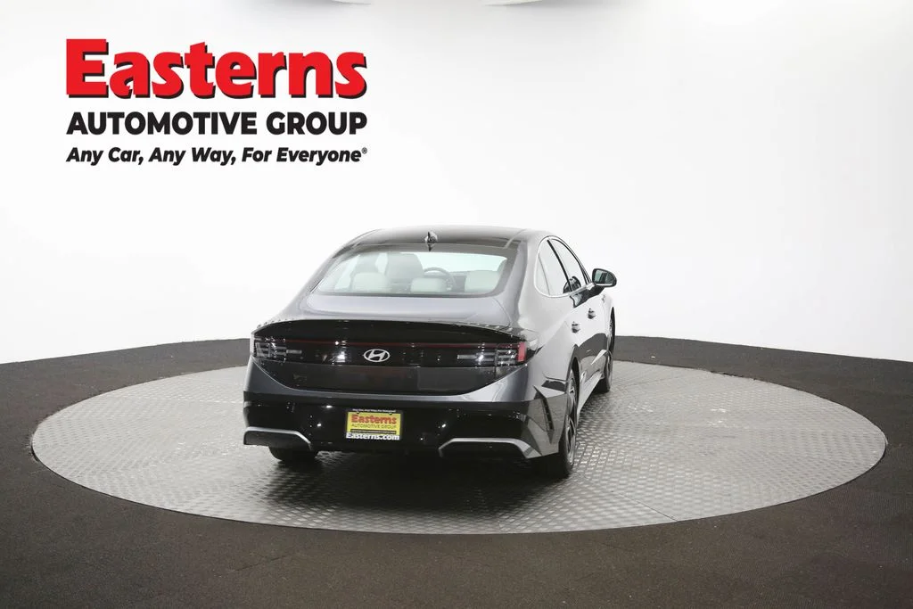 Used 2024 Gray Hyundai SEL image 40