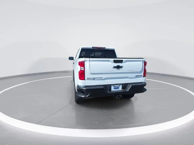 Used 2023 White Chevrolet ZR2 image 7