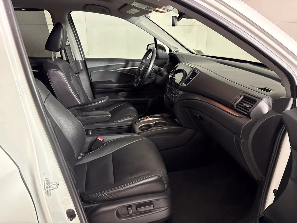 Used 2021 White Honda Special Edition image 15