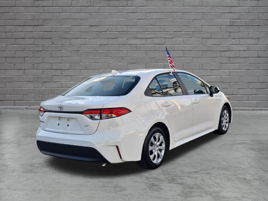 Used 2025 White Toyota LE image 10