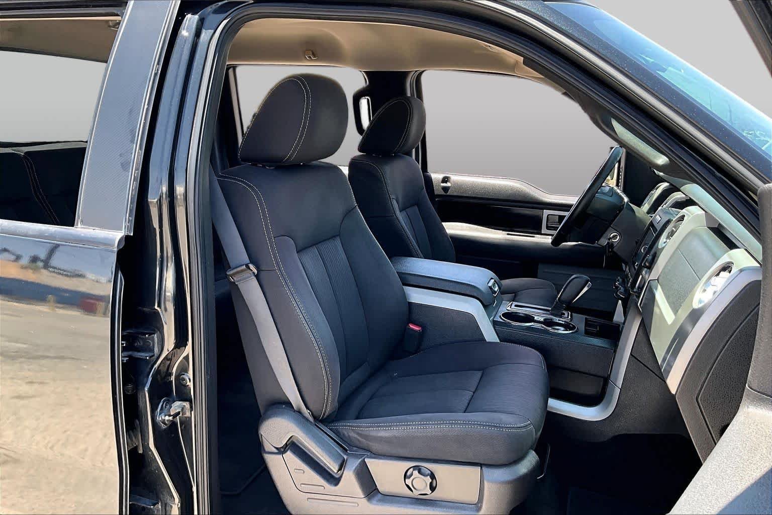 Used 2010 Tuxedo Black Ford XLT image 8