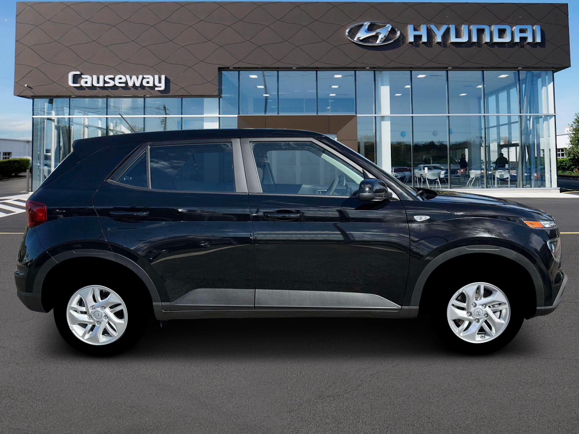 New 2026 Black Hyundai SE image 9