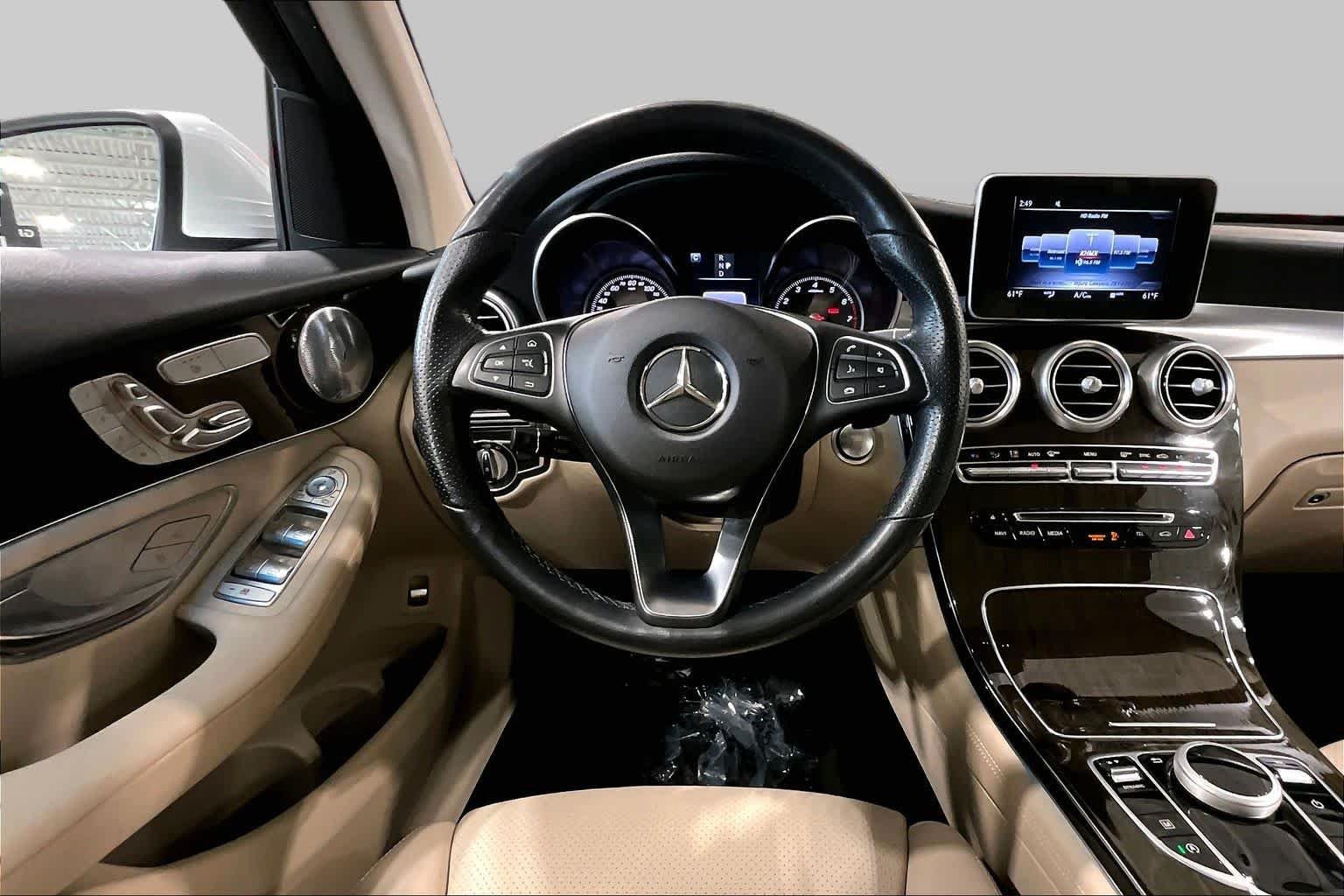 Used 2019 Polar White Mercedes-Benz GLC 300 image 6