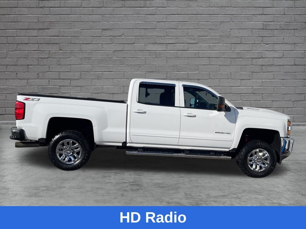 Used 2018 White Chevrolet LT image 10