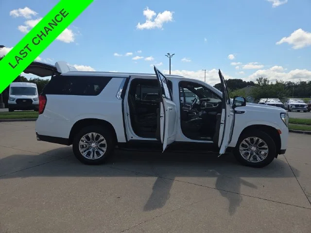 Used 2021 White GMC Denali image 46