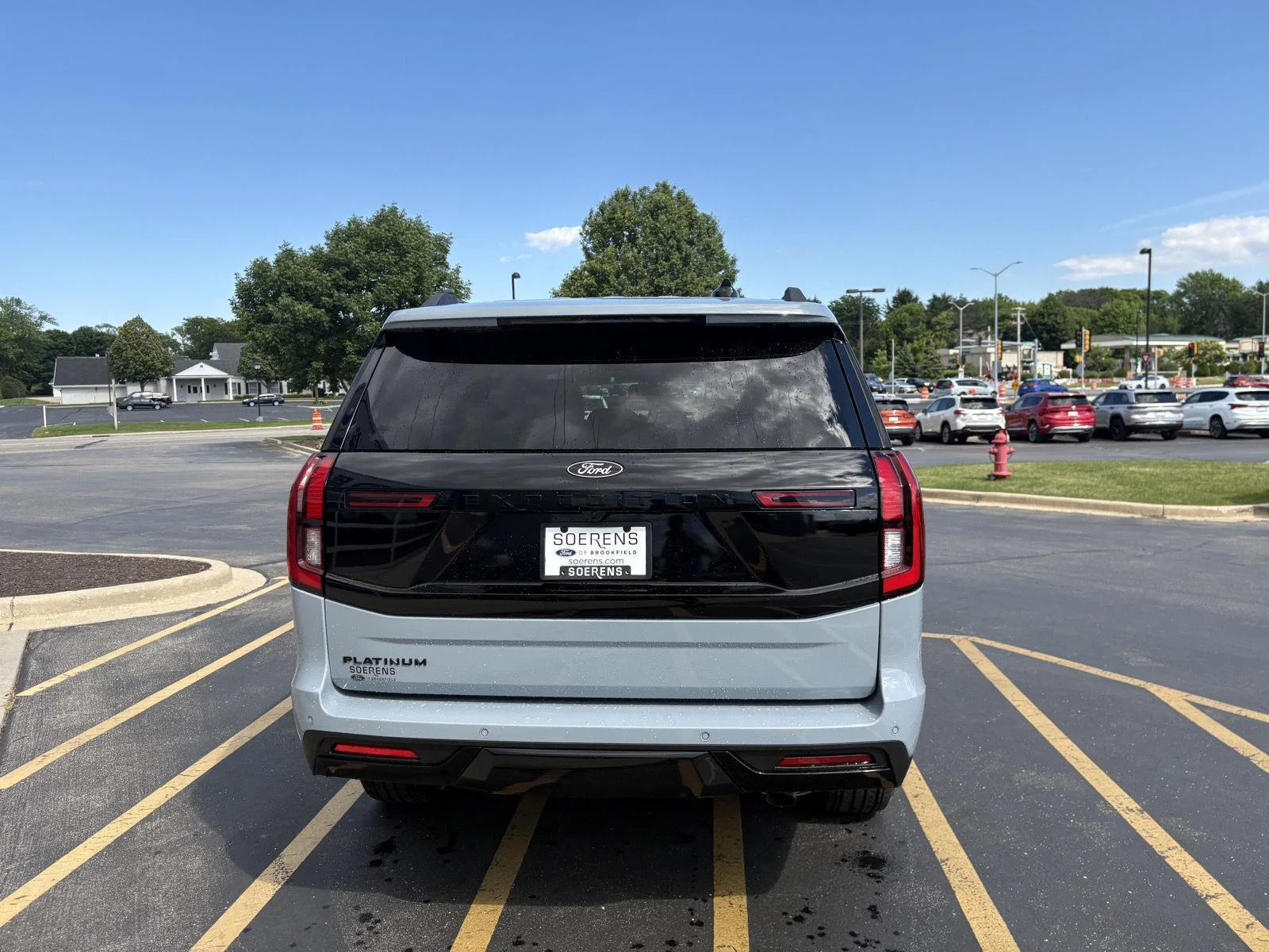 New 2026 Glacier Gray Metallic Tri-Coat Ford Platinum® image 5