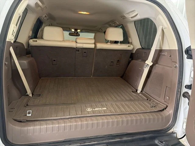 Used 2015 Starfire Pearl Lexus 460 Luxury image 30