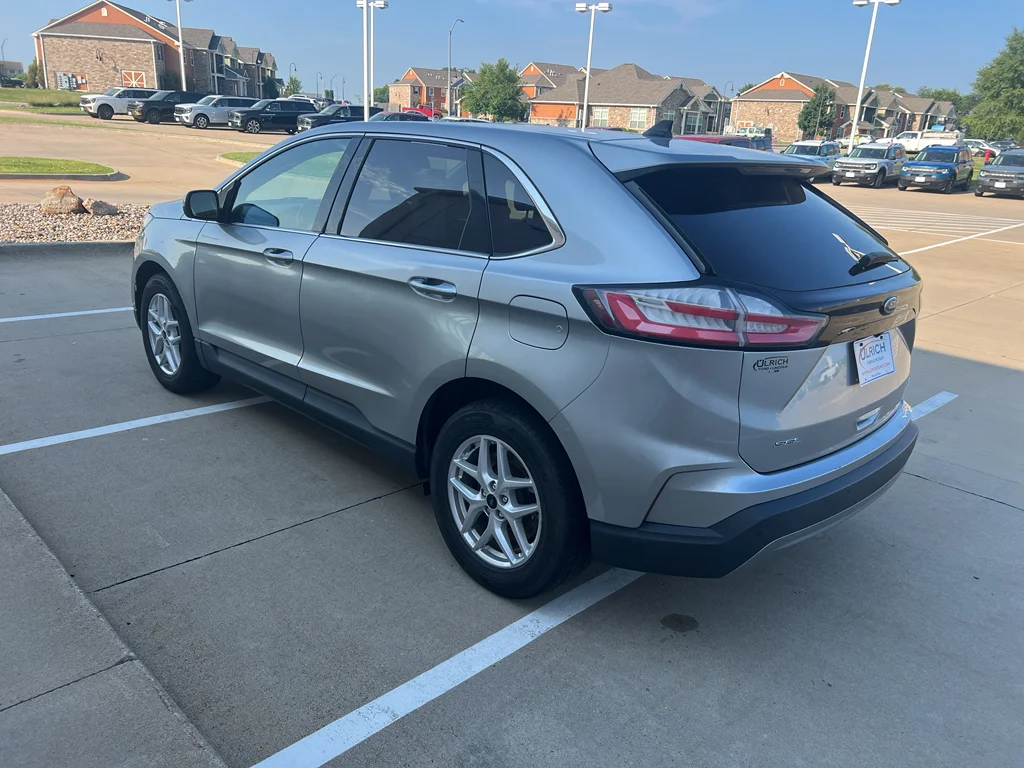 Used 2023 Iconic Silver Metallic Ford SEL image 6