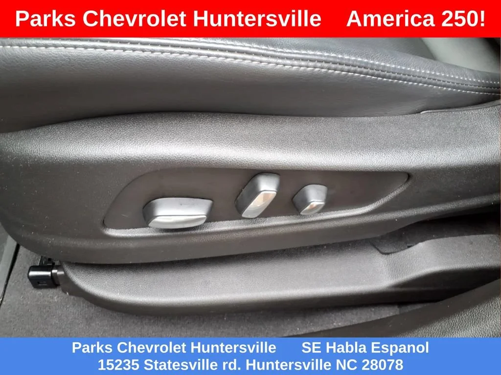 Used 2024 Argent Silver Metallic Cadillac Premium Luxury image 18