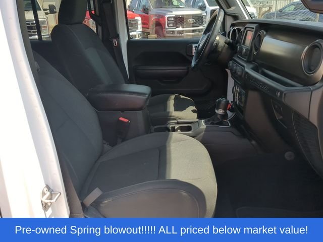 Used 2018 White Jeep Unlimited Sport S image 42