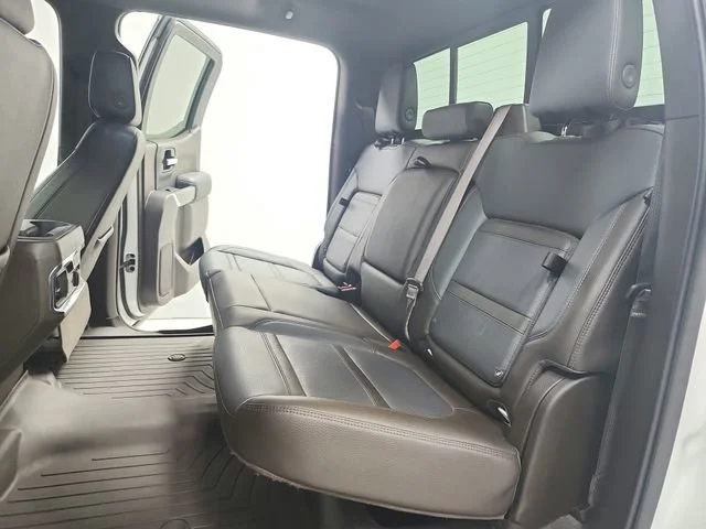 Used 2019 WHITE FROST TRICOAT GMC Denali image 43