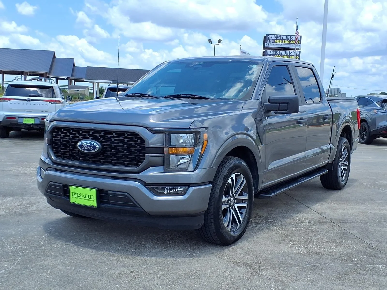 Used 2023 Gray Ford XL image 6