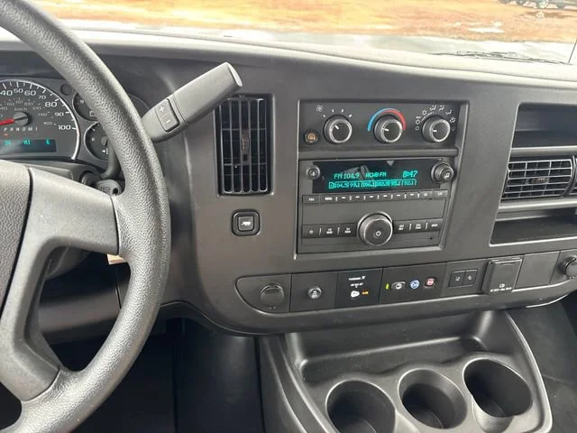 Used 2025 Onyx Black GMC LT image 21