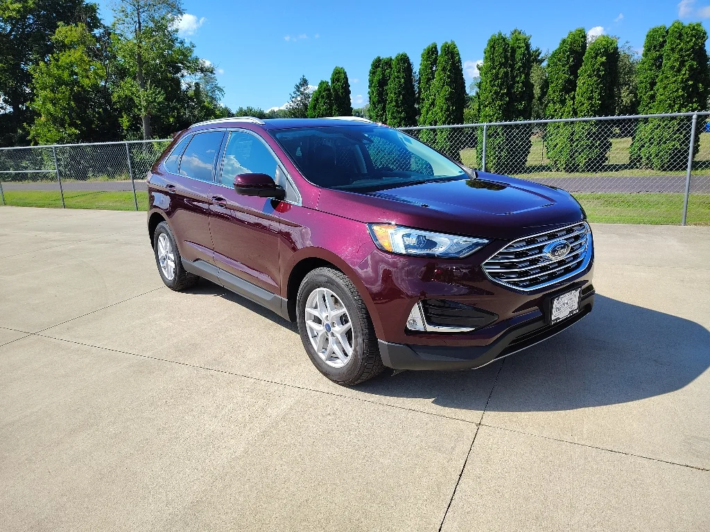 Used 2021 Burgundy Velvet Metallic Tinted Clearcoat Ford SEL image 27