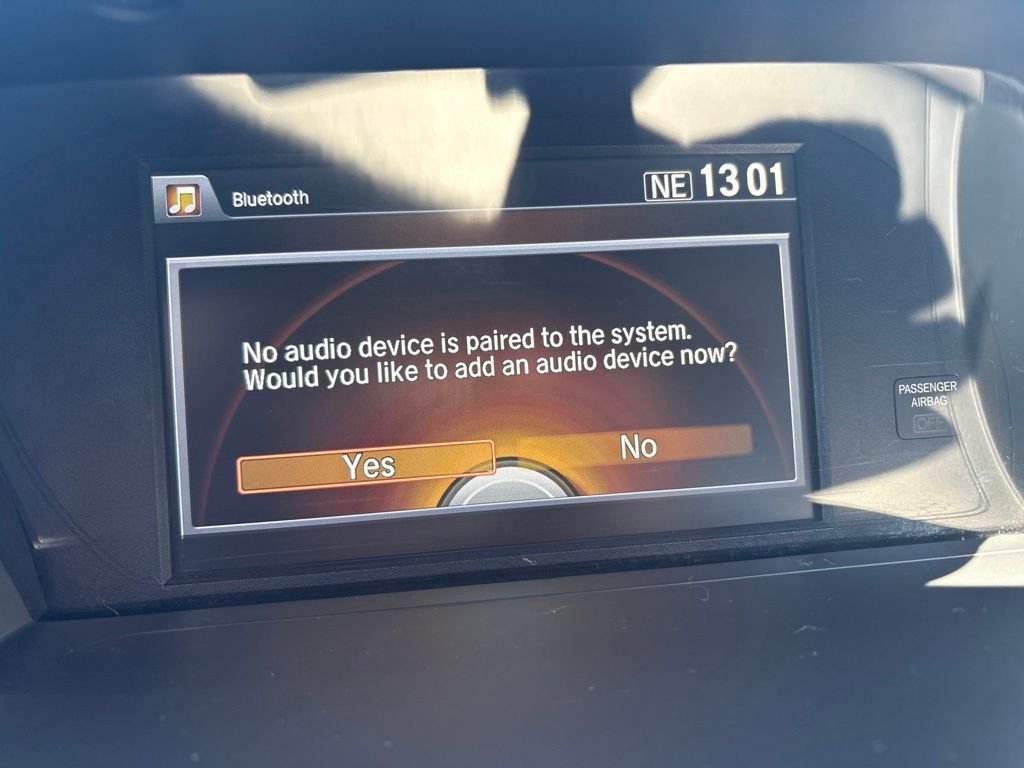 Used 2014 Gray Honda EX-L image 21