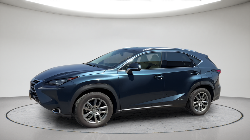 Used 2015 Blue Lexus 300h image 15