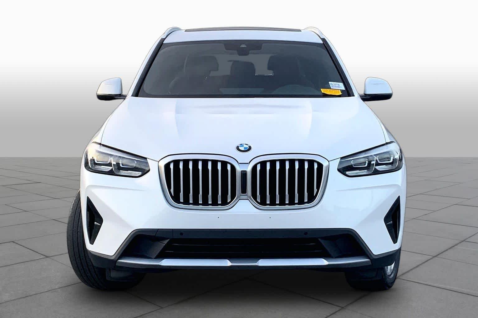 Used 2022 Alpine White BMW xDrive30i image 4