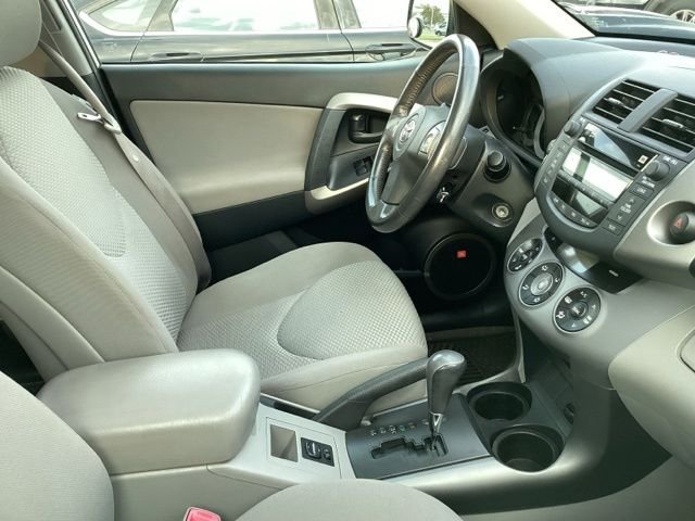 Used 2008 Classic Silver Toyota Limited image 17