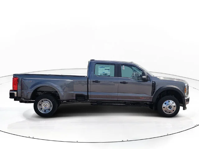 New 2027 Gray Metallic Ford XL 4WD CREW CAB image 4