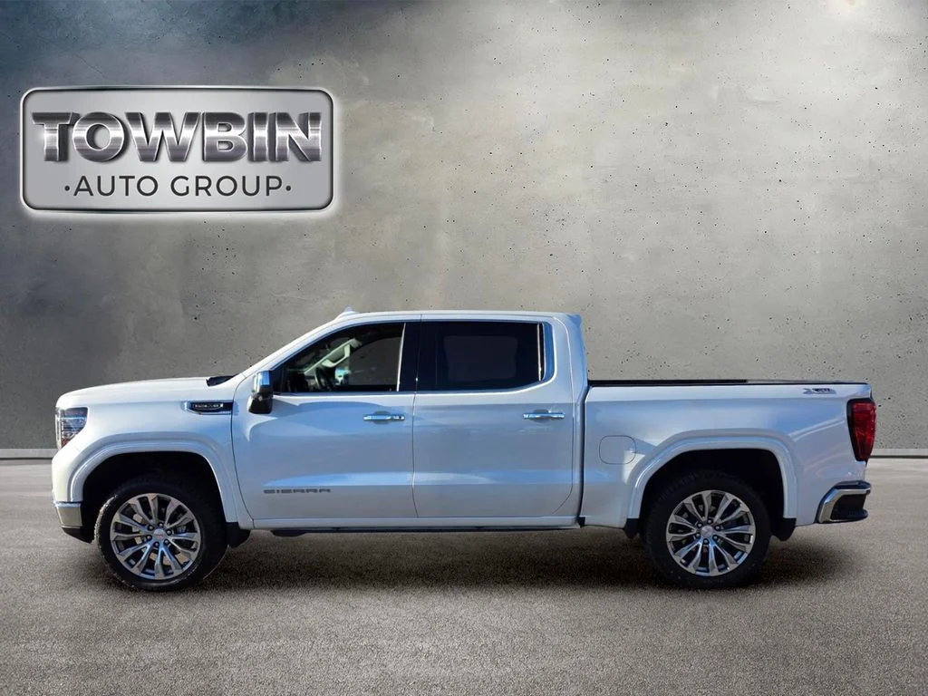 Used 2023 White GMC SLT image 7