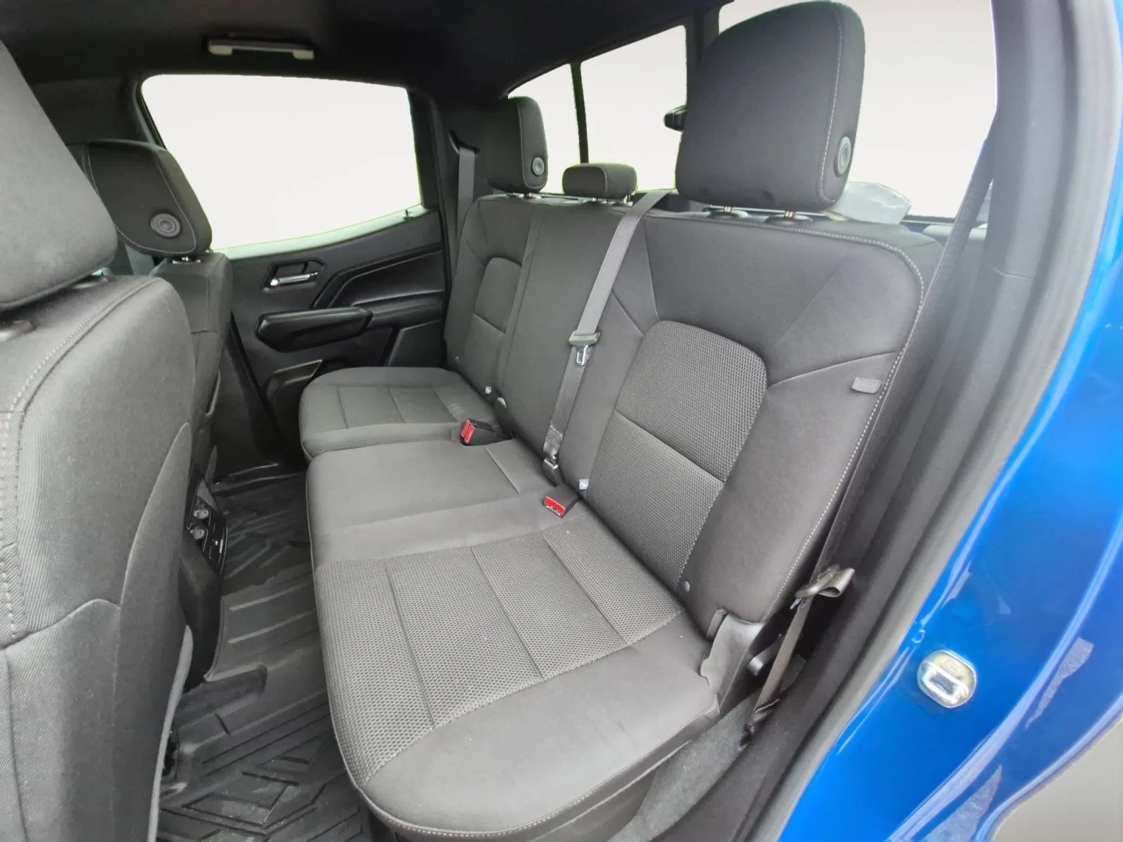 Used 2023 Glacier Blue Metallic Chevrolet 4WD LT image 23