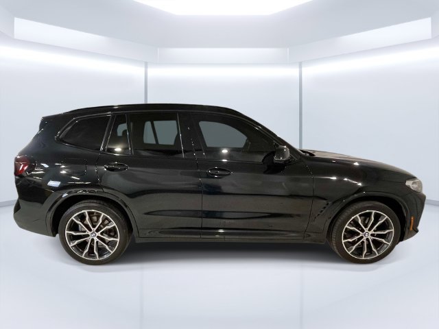 Used 2022 Black BMW xDrive30i image 9