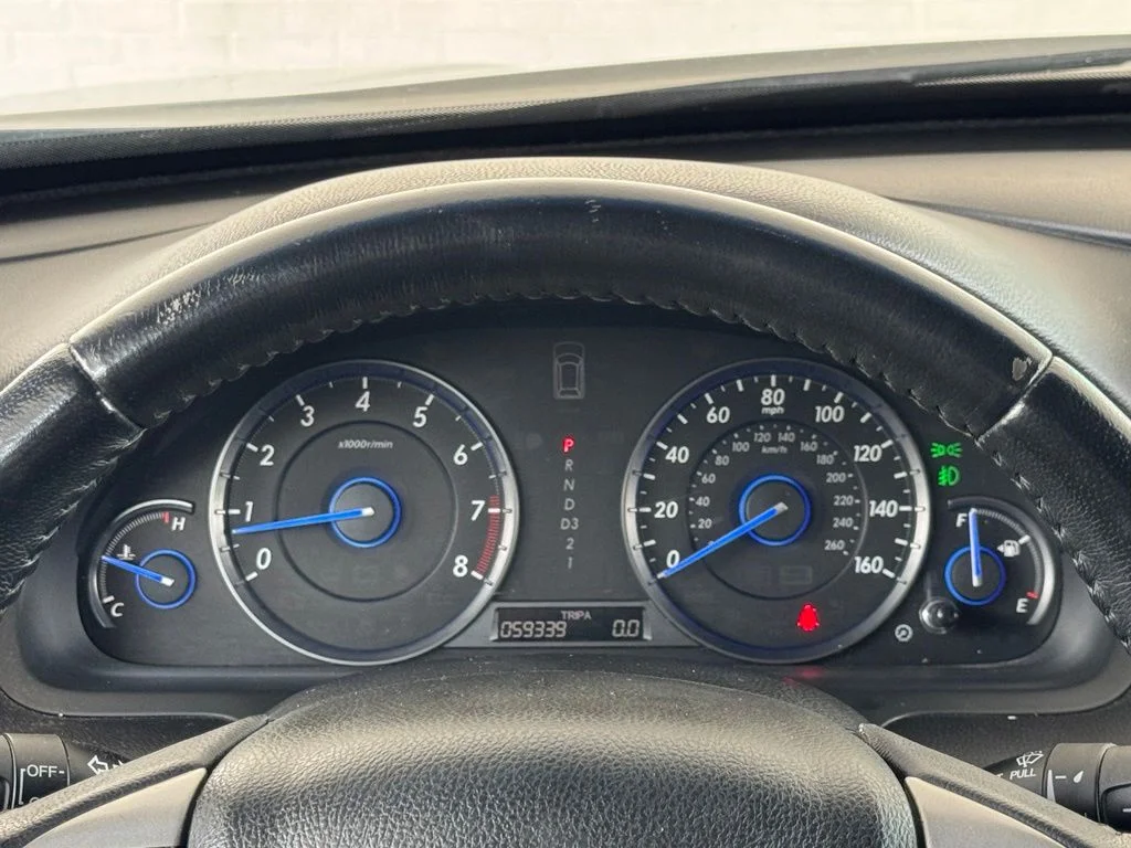 Used 2010 Polished Metal Metallic Honda EX-L image 29