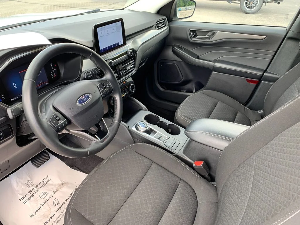Used 2024 White Ford Active image 11