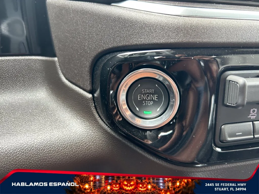 New 2026 Onyx Black GMC SLT image 26