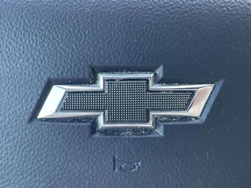 Used 2024 Summit White Chevrolet RST image 30