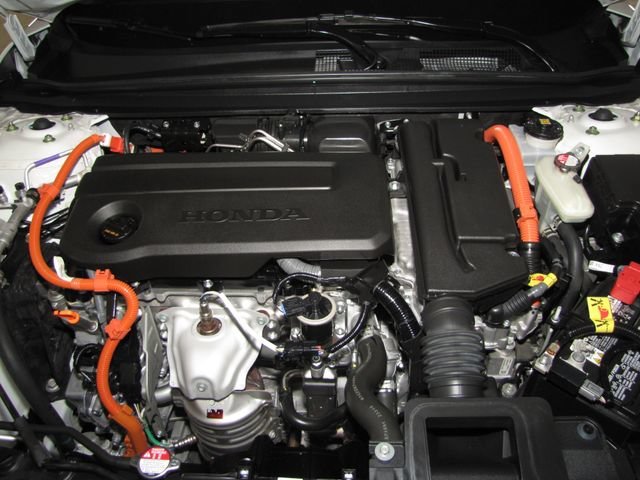 Used 2023 Platinum White Honda Touring image 22