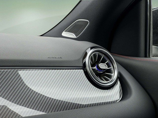 2026 Mercedes-Benz GLA AMG GLA 35 - Photo 19
